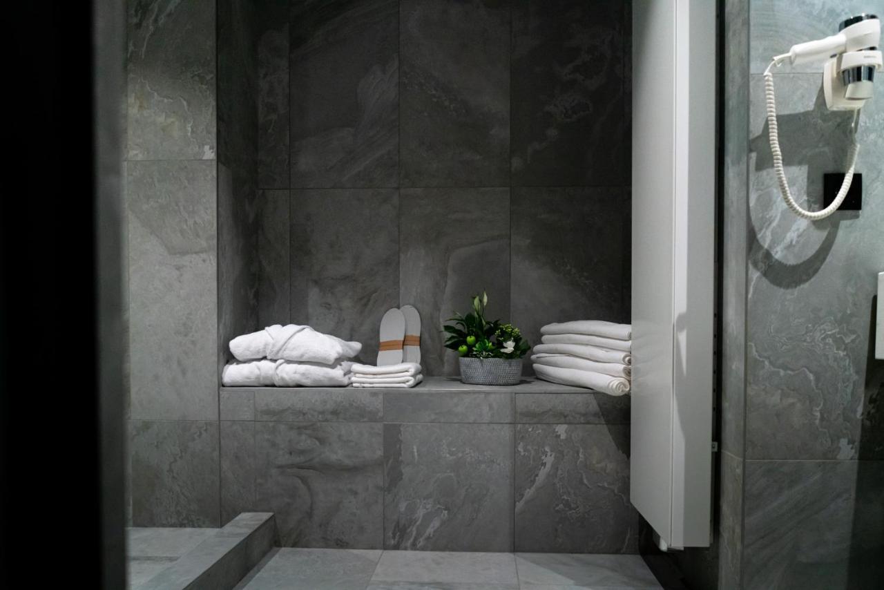 Set Spa Mouscron Kültér fotó