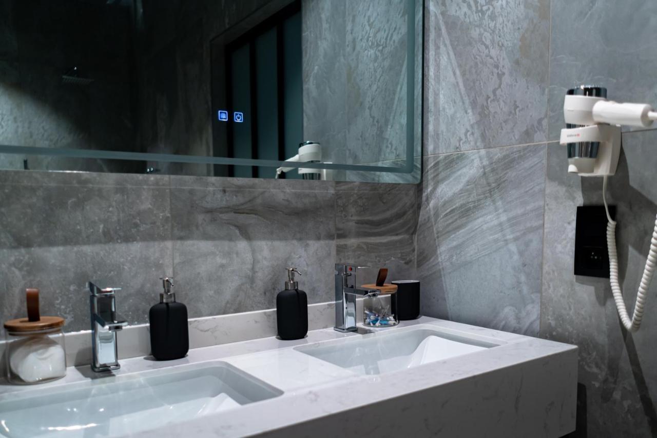 Set Spa Mouscron Kültér fotó